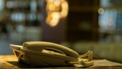 contact vision start phone trace discovery